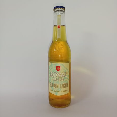 Cerveza Royal Guard Golden Lager botellín 355cc