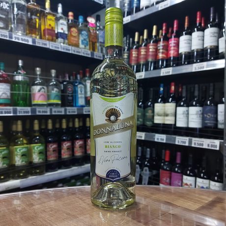 Cóctel de Vino Donnaluna Bianco Semi Sweet Low Alcohol 5,5° G.L. 750ML